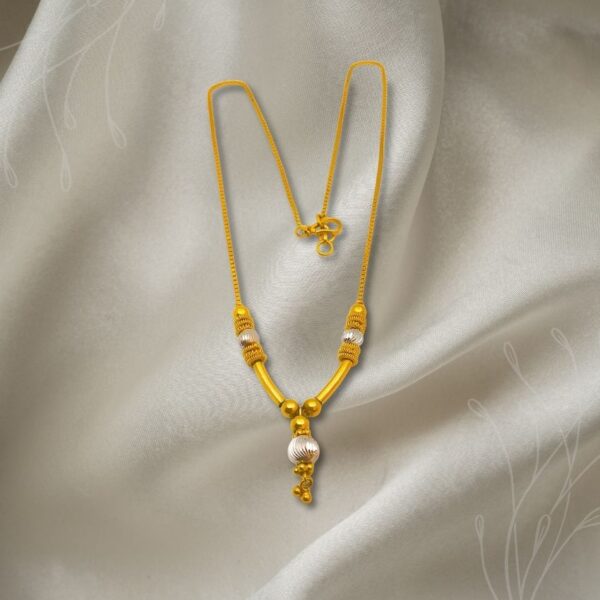 Ladies Chain - 08